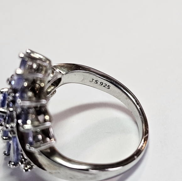 Vintage Genuine Tanzanite & Diamond Ring Sz 7! - Picture 3 of 8